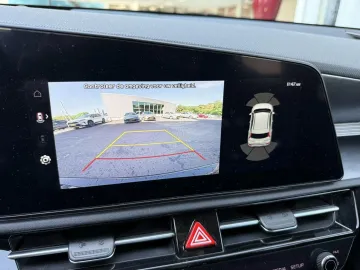 Car image 30