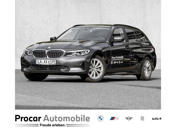 BMW 330 Touring e 215 kW image number 1