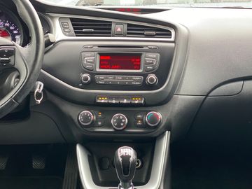 Car image 24