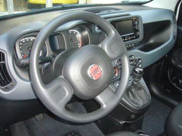 Car image 12