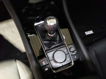 Car image 28