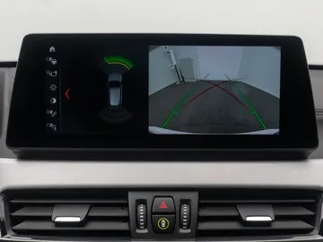 Car image 43