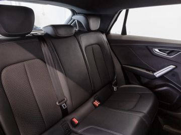 Car image 34
