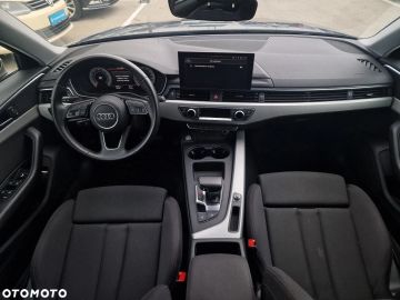 Car image 30