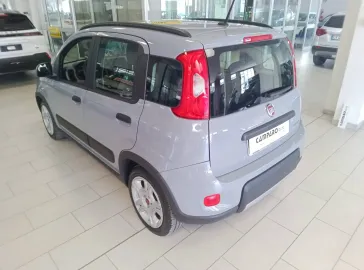 Car image 13