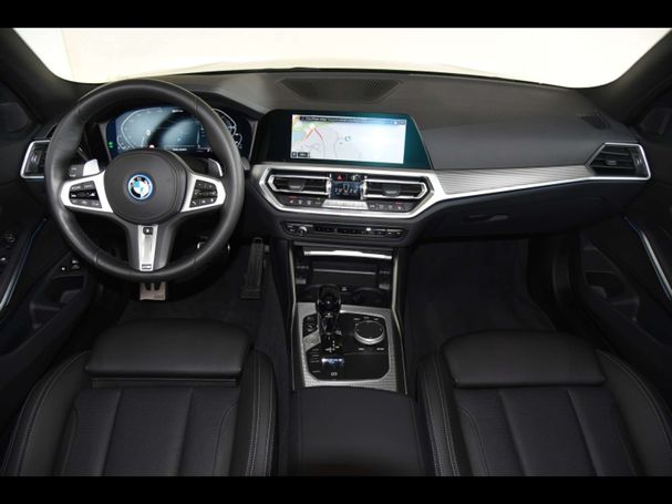 BMW 330 Touring M Sport 137 kW image number 4