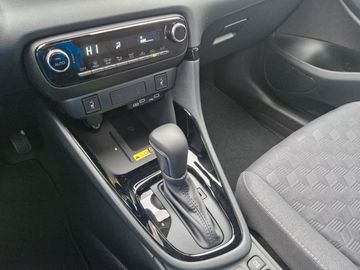 Car image 14