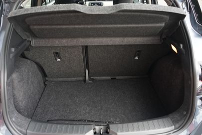 Car image 28
