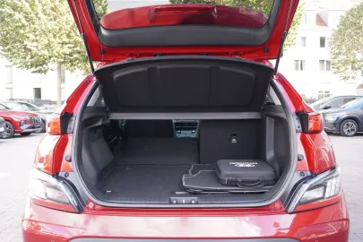 Car image 27
