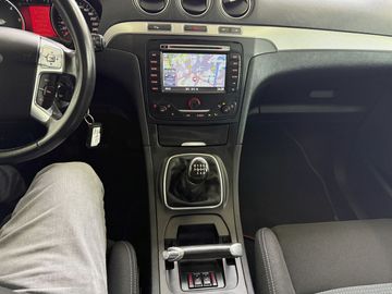 Car image 28