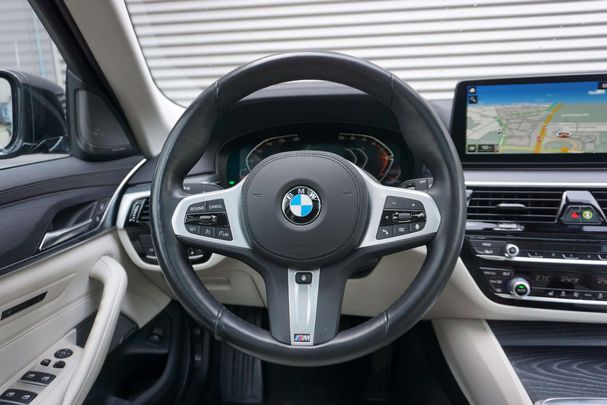 BMW 530i Touring xDrive 185 kW image number 7