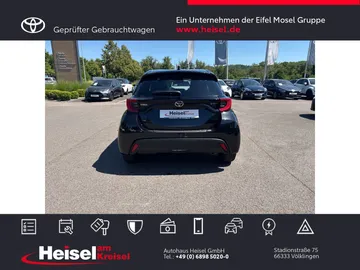 Car image 5