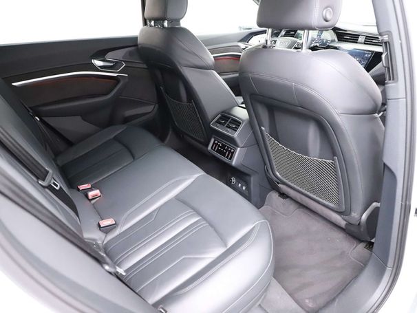 Audi e-tron 55 quattro Advanced 300 kW image number 31