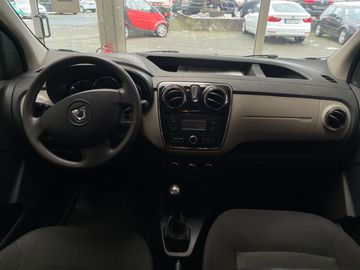 Car image 13