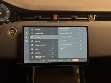 Car image 32
