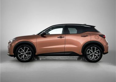 Car image 3