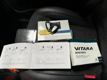 Car image 24