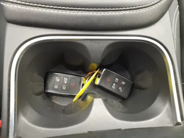 Car image 31