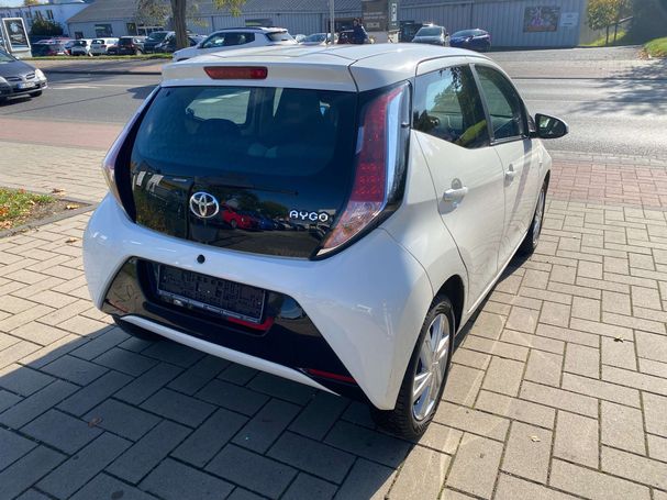 Toyota Aygo 51 kW image number 4