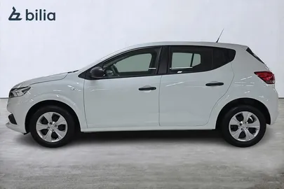 Car image 4