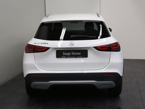 Mercedes-Benz GLA 250 e 160 kW image number 8