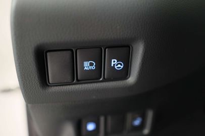 Car image 33