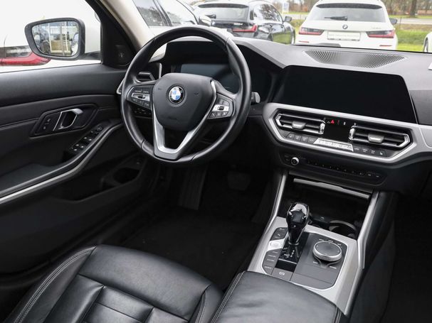 BMW 320d Touring Advantage 140 kW image number 3