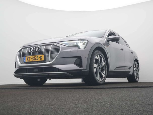 Audi e-tron 55 quattro Advanced 300 kW image number 9