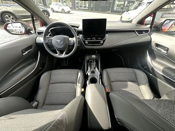 Car image 12