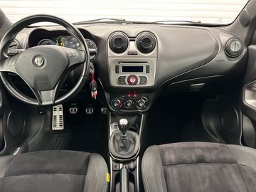 Car image 31