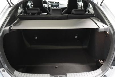Car image 28