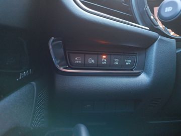 Car image 13