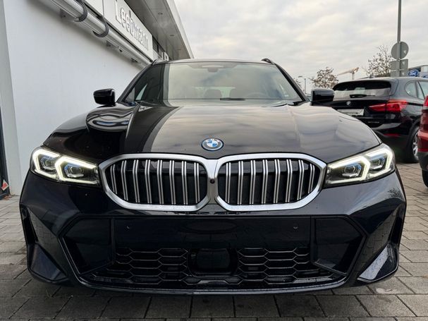 BMW 330e Touring M Sportpaket xDrive 215 kW image number 4