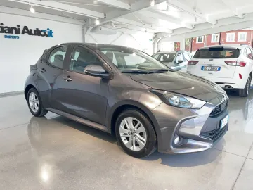 Car image 2