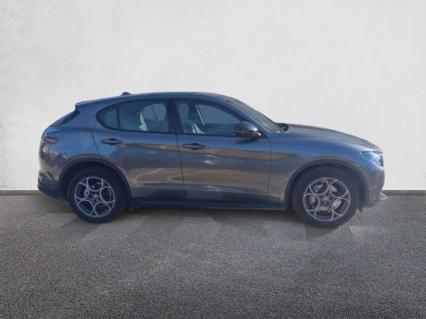 Alfa Romeo Stelvio 2.2 118 kW image number 4