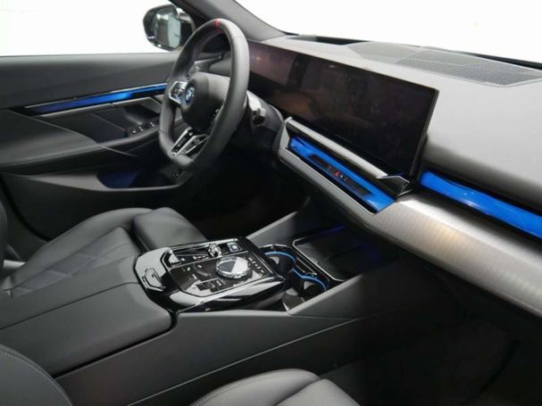 BMW i5 M60 xDrive 442 kW image number 17