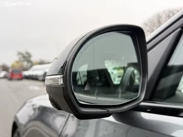 Car image 41