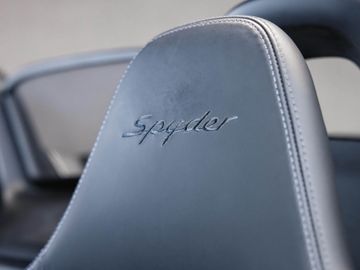 Car image 37
