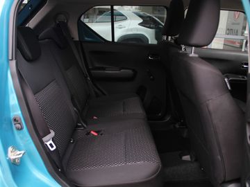 Car image 30