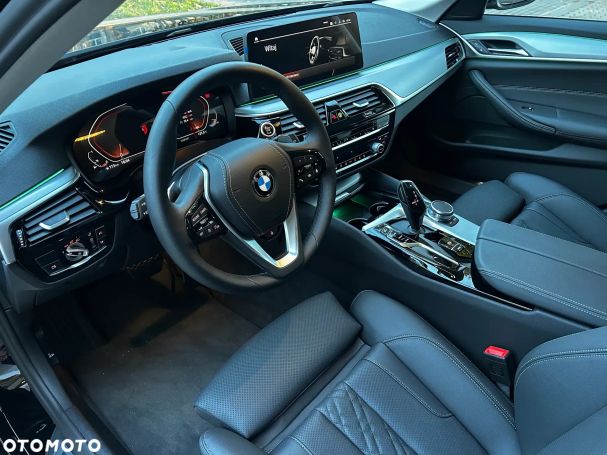 BMW 520i Touring 135 kW image number 21