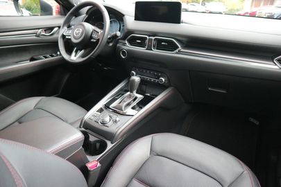 Car image 16