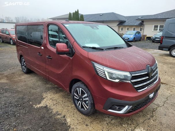 Renault Trafic Blue dCi 150 Spaceclass EDC 110 kW image number 4