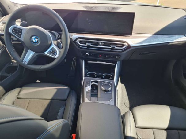 BMW 320 122 kW image number 6