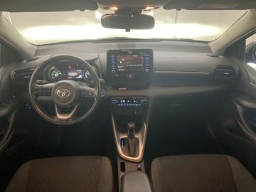 Car image 15