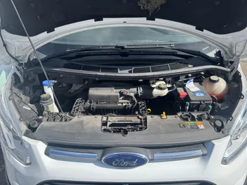 Car image 37