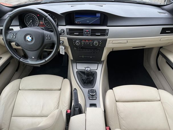 BMW 320i Cabrio 125 kW image number 12