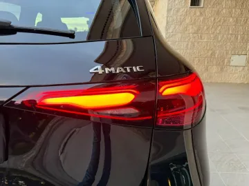Car image 42