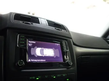 Car image 29