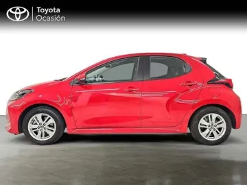 Car image 4