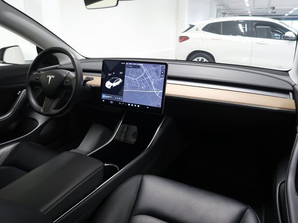 Tesla Model 3 Standard Range Plus 190 kW image number 17